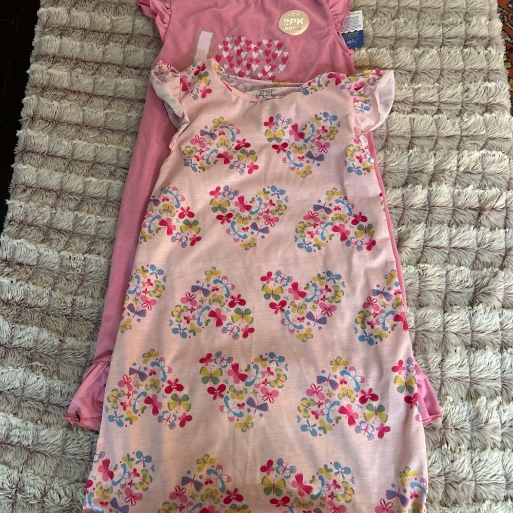 Sweet & Sassy Girl 2 Night Gown
Size 12